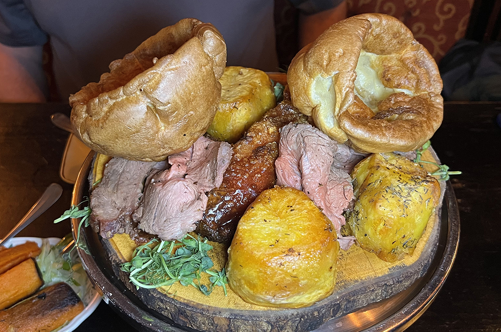 11 tahun kemudian: Apakah ini masih Sunday roast terbaik di London?