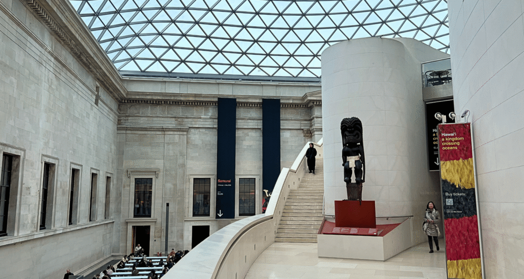 Apa yang harus Anda pesan sebelumnya untuk perjalanan ke London?