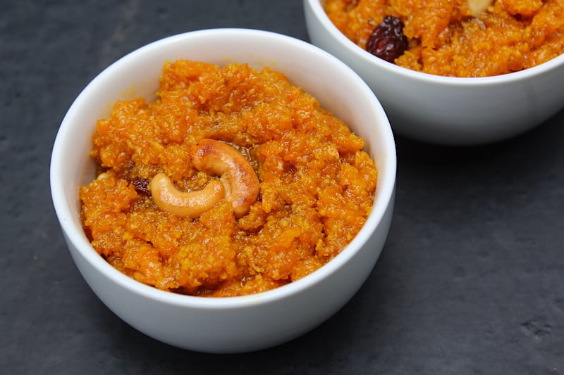 Carrot Halwa Recipe (Gajar Ka Halwa Recipe)