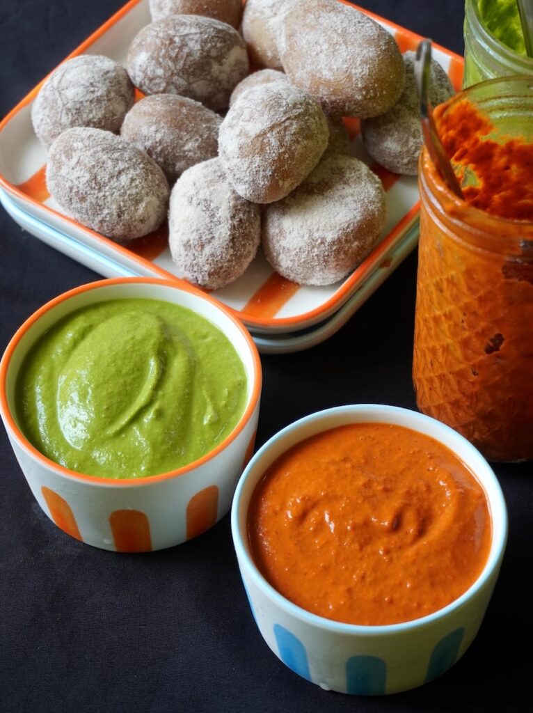 Red and Green Mojo Recipe(Canary Island Mojo Rojo, Mojo Verde)
